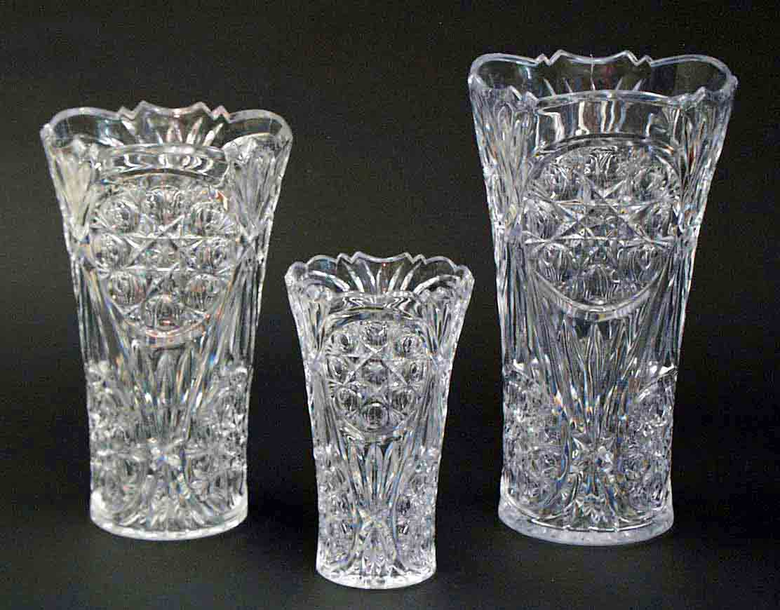 114 - 11" Rose Vase - 9.50 ea, 8.75/12