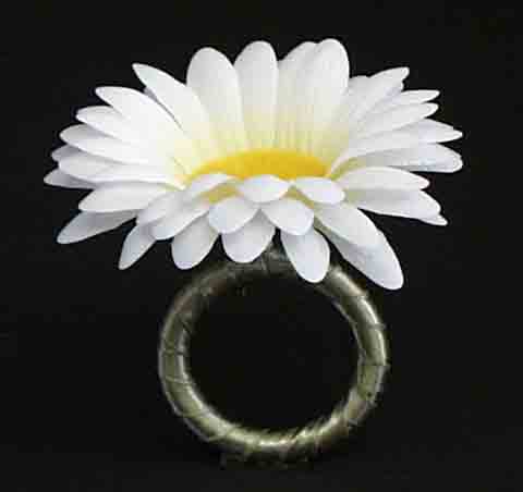 DR1 - Daisy Napkin Ring - .85 ea, .60/24