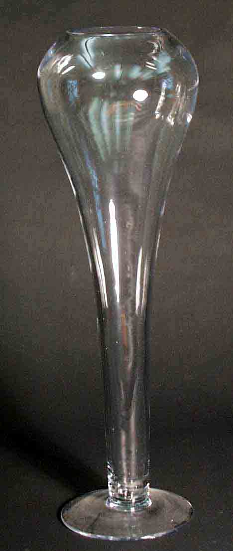 GL834 - 19.5" Vase - 14.25 ea, 13.65/4