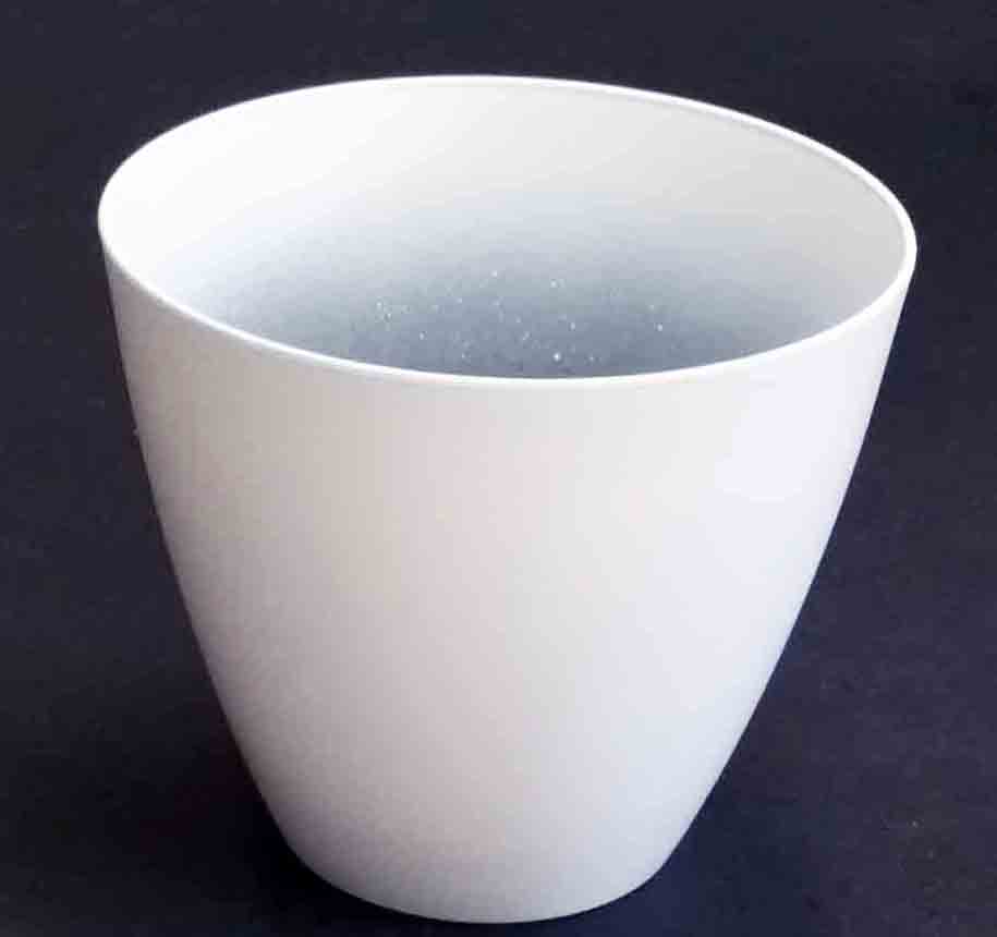 7815 - 10" White Modern Planter - 9.30 ea