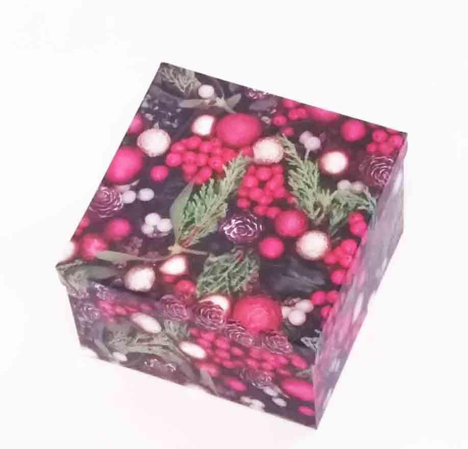 X671 - Small Square Gift Boxes - 10.40 set of 5