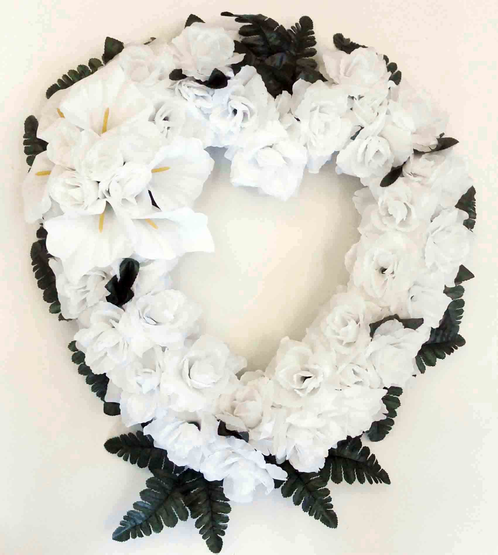 1887 - 22" White Heart - 39.85 ea