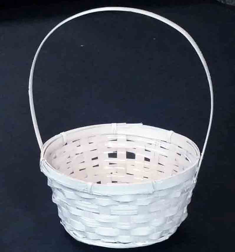 11581 - 8.5" White Basket with Liner - 5.35 ea, 5.10/12