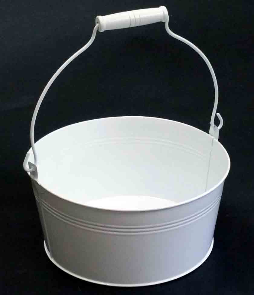 5867 - 9.5" Bucket with Handle - 5.95 ea