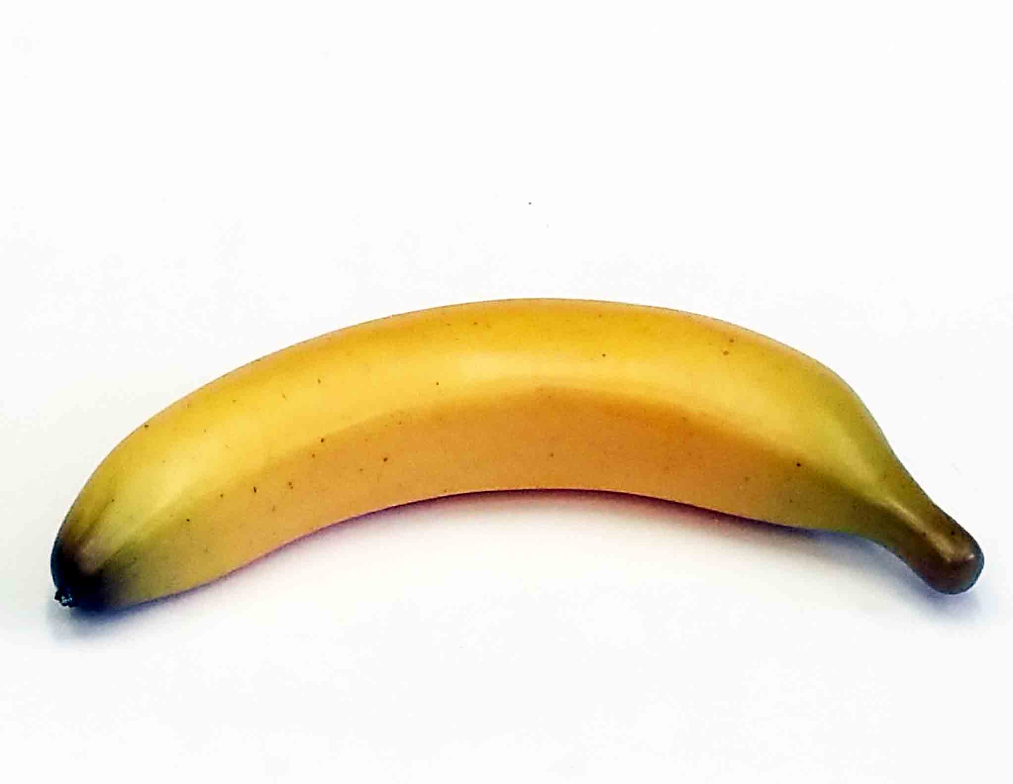 5602 - 7.5" Banana - 1.80 ea, 1.55/12