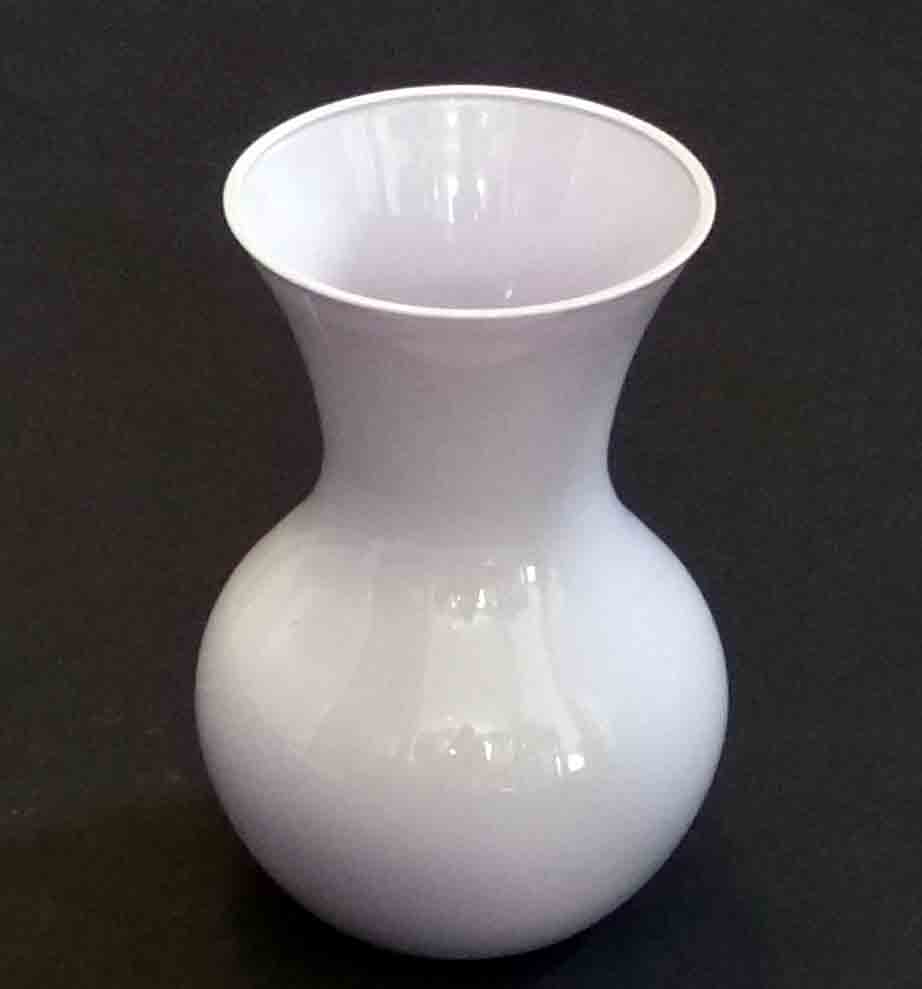 2422 - 7" Sweetheart Vase - 4.10 ea, 3.90/24