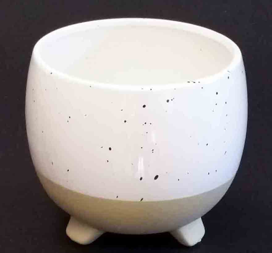 C571 - 6.5" Ceramic Pot with Feet - 12.35 ea