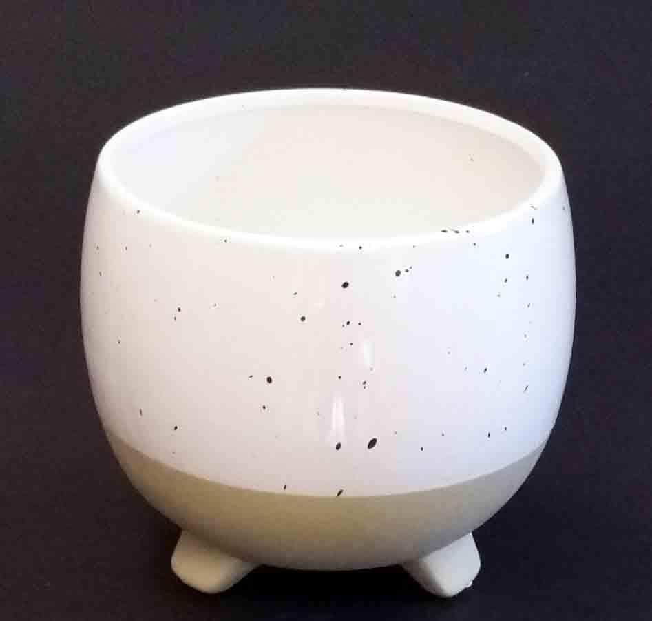 C573 - 5.5" Ceramic Pot with Feet - 5.15 ea, 4.90/36