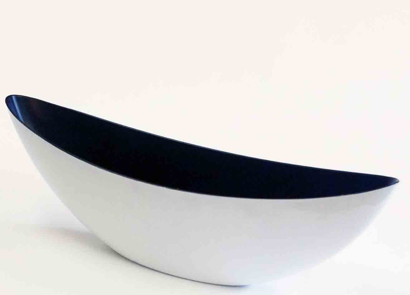 3413 - 22" Oval Plastic Planter - 17.95 ea, 16.95/12