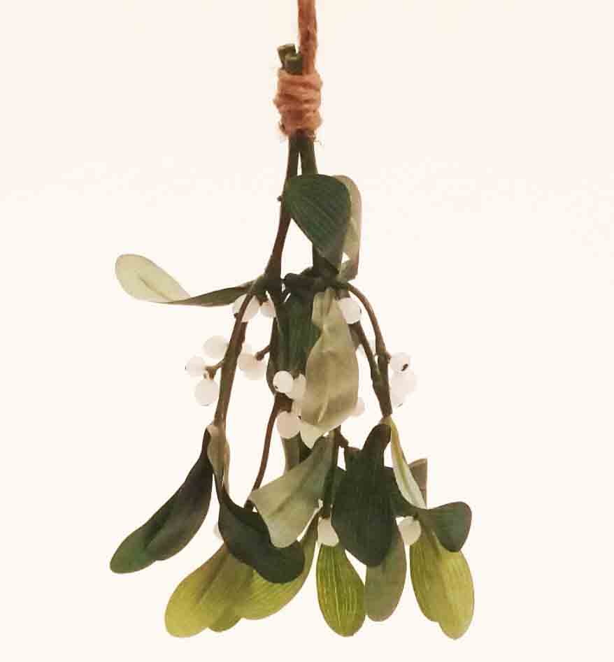 X210 - 8" Hanging Mistletoe Bundle - 4.15 ea, 3.80/24