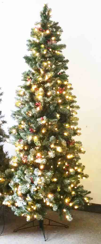 XT75D - 7.5' Decorated Tree - 576.95 ea