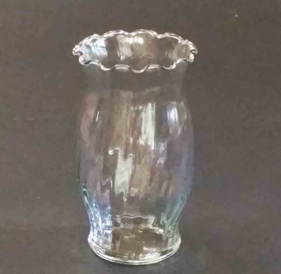 GL112 - 6.625" Fluted Vase - 3.50 ea, 3.25/24