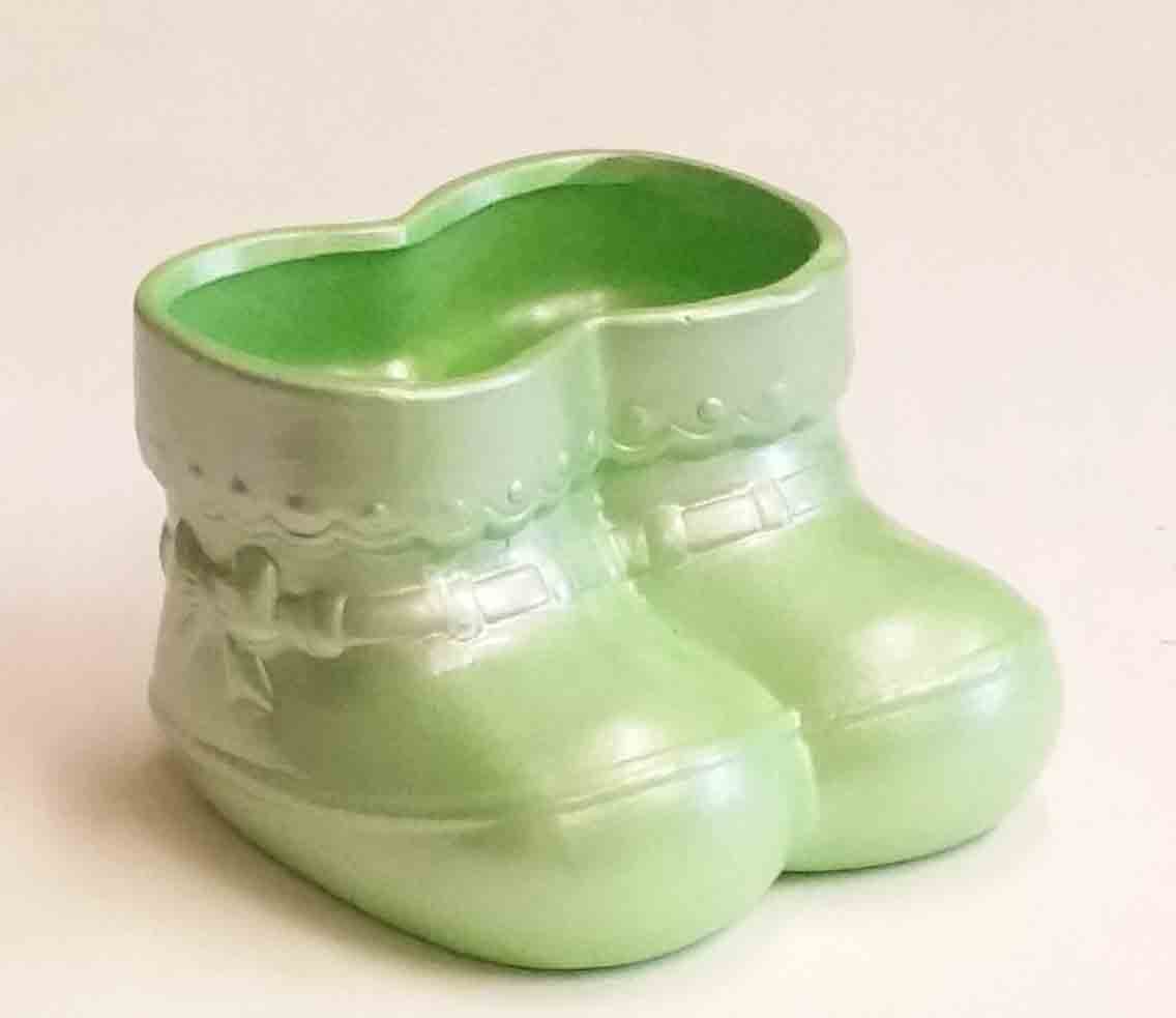011 - 5.25" Green Ceramic Baby Double Bootie - 3.40 ea, 2.95/12