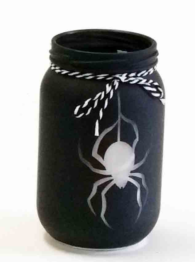 GC1482 - 6" Mason Jar with Spider - 5.25 ea, 4.95/12