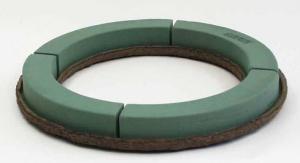 1570 - 15.7" Artesia Wet Foam Wreath - 31.75 ea