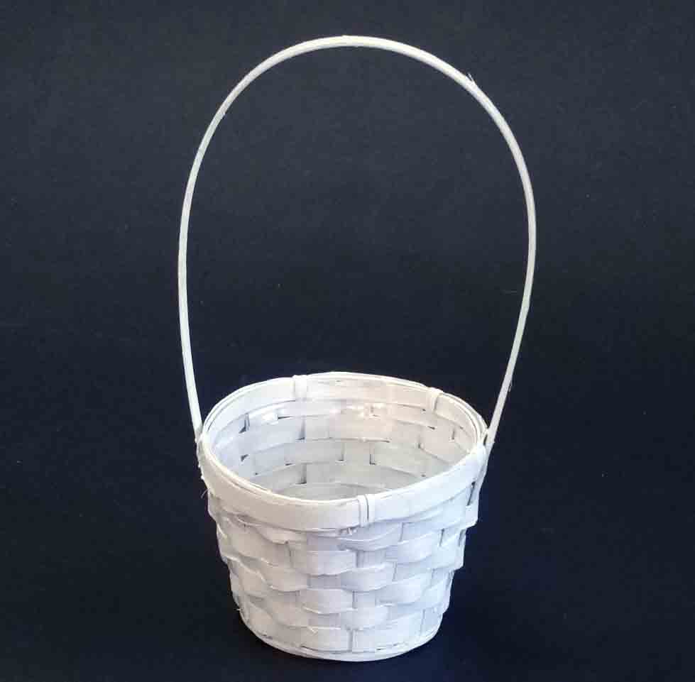 11251 - 5.5" - Round Basket with Liner - 3.40 ea, 3.15/12