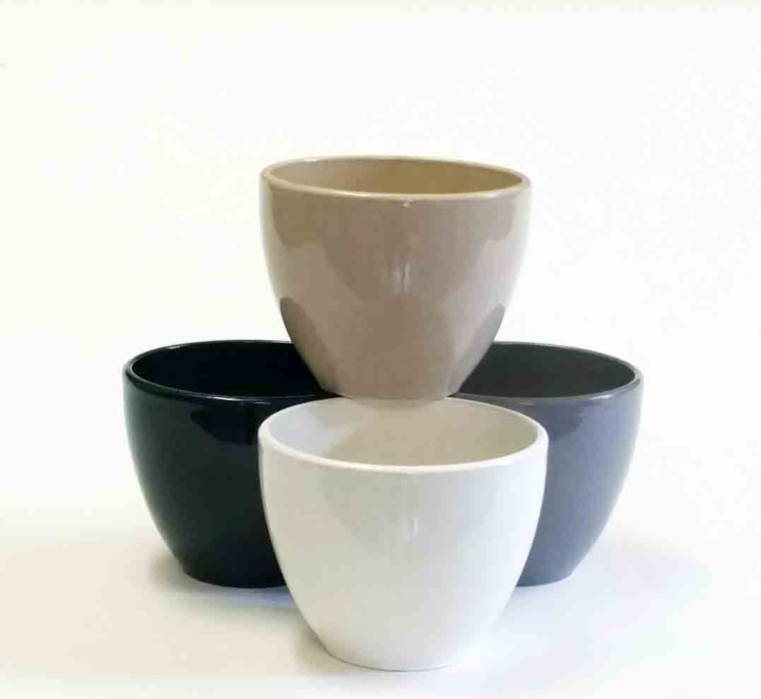 C118 - 5.75" x 4.5" Ceramic Memphis Pot - 7.75 ea, 6.95/6