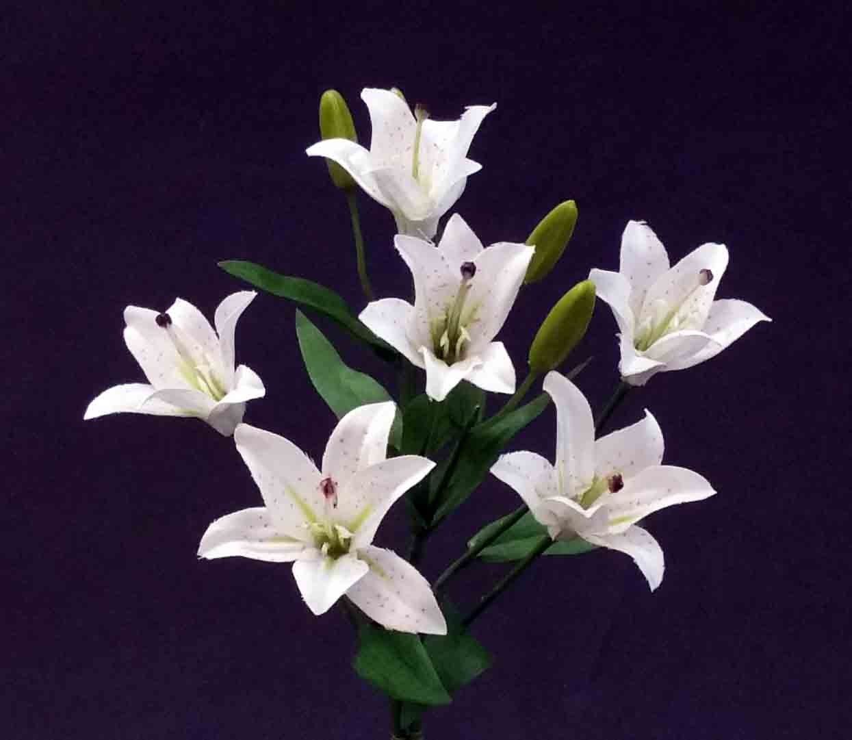 L62 - 12" White Lily Spray - 2.95 ea